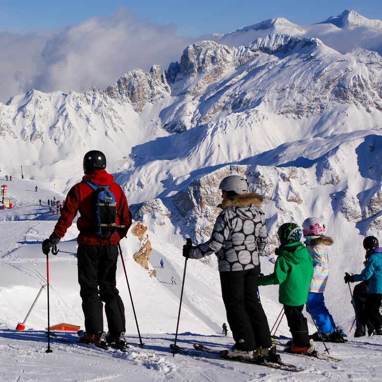 How to Plan a Luxury Ski Holiday in Courchevel with Private Helicopter Transfers