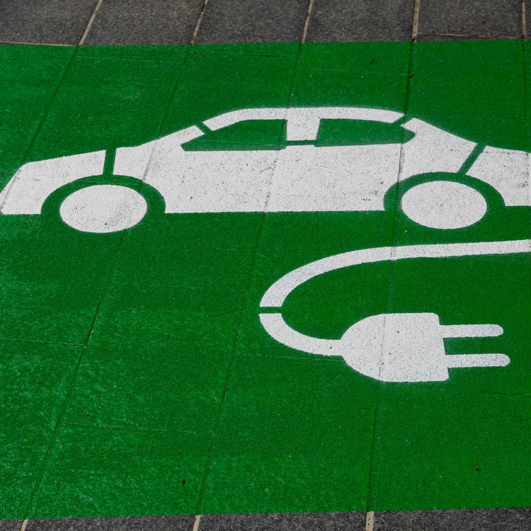 A Guide to Eco-Friendly Travel with Electric Car Rentals
